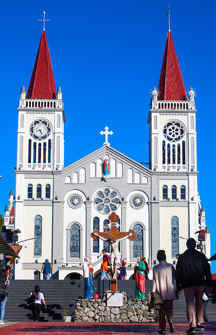 Baguio_Cathedral_01